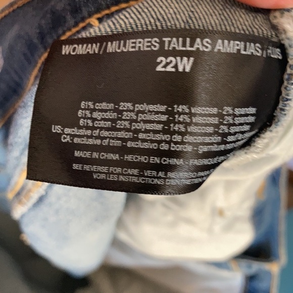 Gloria Vanderbilt Amanda jean Short w slimming panel denim flex 22W - Picture 17 of 17